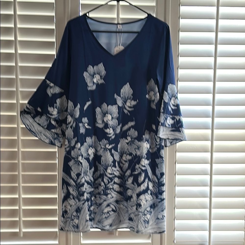 Floral Blue and White Women's Top
